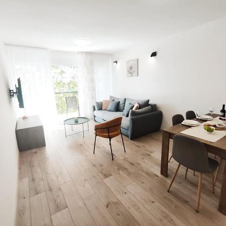 Apartman Dori 普拉 外观 照片