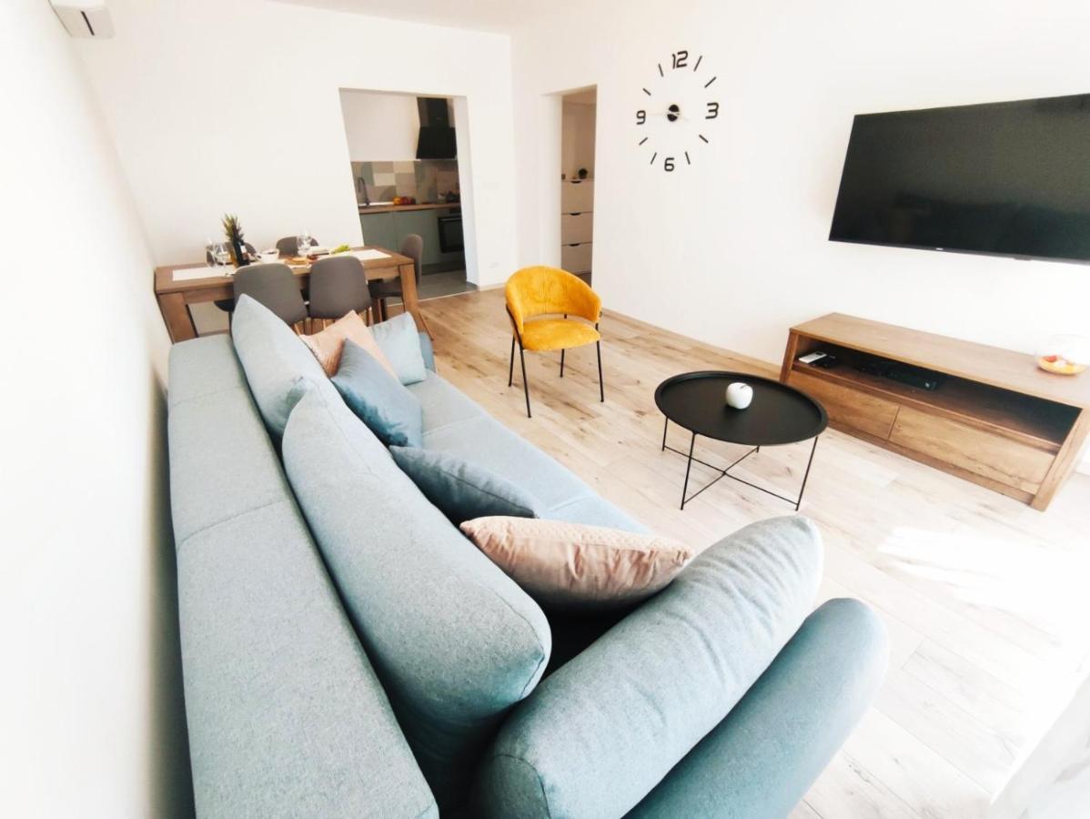 Apartman Dori 普拉 外观 照片